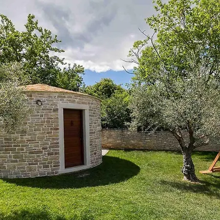 Traditional Istrian Stone In Baderna