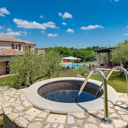 Villa Traditional Istrian Stone In Baderna